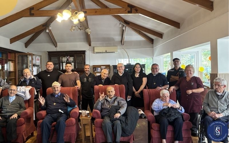 Vocación que ilumina: Salesianos Macul celebra el Día del Sacerdote