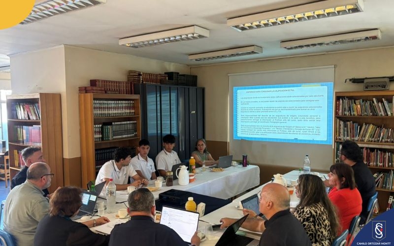 Primer Consejo Escolar del COM