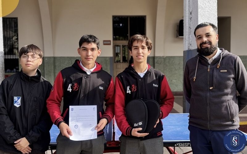 Centro de Alumnos del COM realiza donación al Taller de Tenis de Mesa